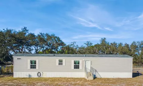 3001 Holiday Beach Dr, Avon Park, FL 33825