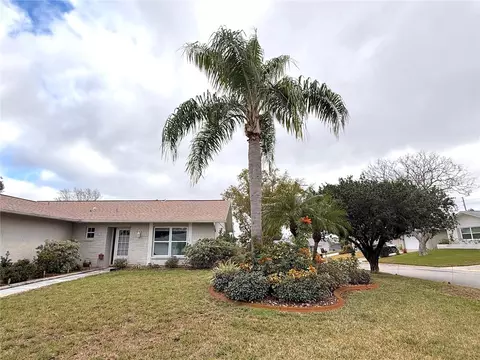 8014 Casuarina Dr, Port Richey, FL 34668