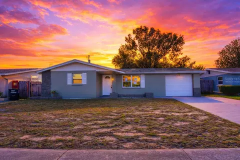 5538 Casino Dr, Holiday, FL 34690