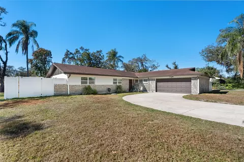 7124 Wrenwood Cir, Tampa, FL 33617