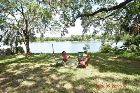 3606 River Grove Dr, Tampa, FL 33610