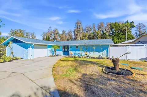 12131 Lacey Dr, New Port Richey, FL 34654
