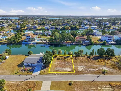 3318 Gardenia Dr, Hernando Beach, FL 34607 photo 3