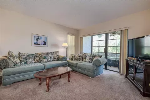 3125 Lake Pine Way #B1, Tarpon Springs, FL 34688