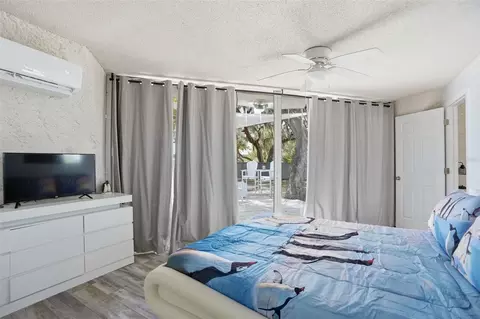 Bedroom - 7570 E Ringer Ct, Inverness, FL 34453 photo 2 of 4