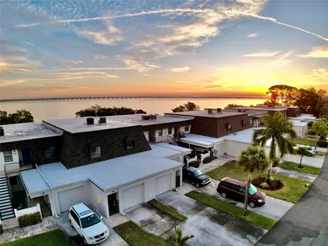 2980 Haines Bayshore Rd #124, Clearwater, FL 33760