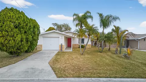 3849 Headsail Dr, New Port Richey, FL 34652