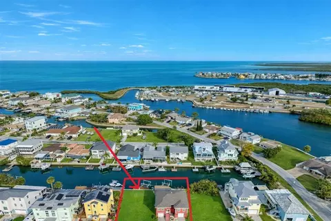 6531 Louise Ct, Hudson, FL 34667