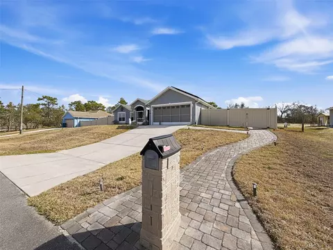 13046 Kildeer Rd, Weeki Wachee, FL 34614