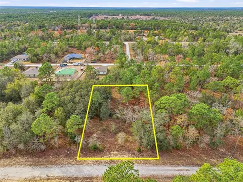 Cayman Road, Weeki Wachee, FL 34614