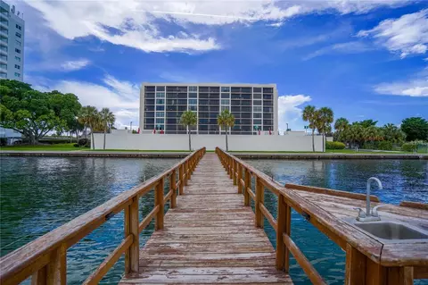 7100 Sunshine Skyway Ln S #201, Saint Petersburg, FL 33711