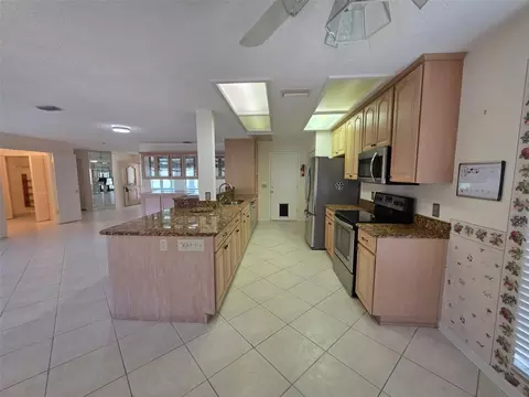 Kitchen - 2376 Bent Pine Ct, Spring Hill, FL 34606 photo 4 of 4