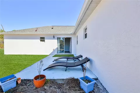 Exterior - 5437 Freeport Dr, Spring Hill, FL 34606 photo 4 of 10