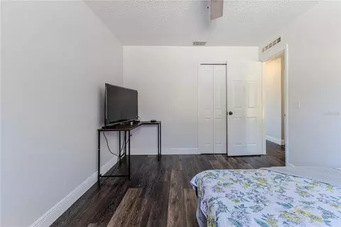 Bedroom - 5437 Freeport Dr, Spring Hill, FL 34606 photo 4 of 7