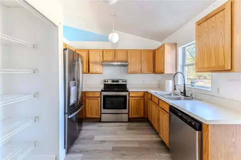 Kitchen - 5437 Freeport Dr, Spring Hill, FL 34606 photo 2 of 2