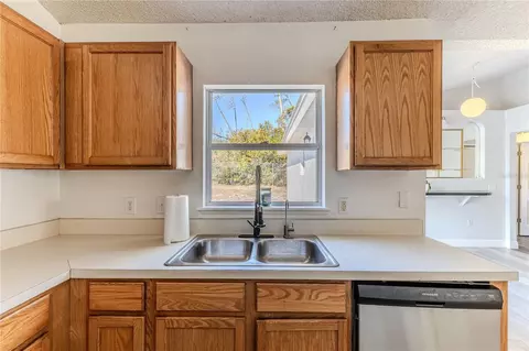 Kitchen - 5437 Freeport Dr, Spring Hill, FL 34606 photo 1 of 2
