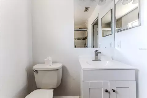 Bath - 5437 Freeport Dr, Spring Hill, FL 34606 photo 3 of 5