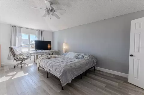Bedroom - 5437 Freeport Dr, Spring Hill, FL 34606 photo 1 of 7