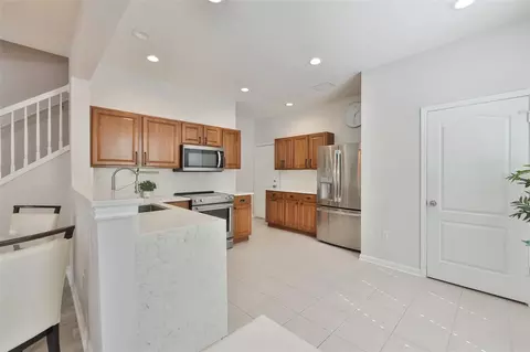 Kitchen - 4611 Barnstead Dr, Riverview, FL 33578 photo 1 of 6