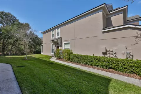 Exterior - 4611 Barnstead Dr, Riverview, FL 33578 photo 8 of 9