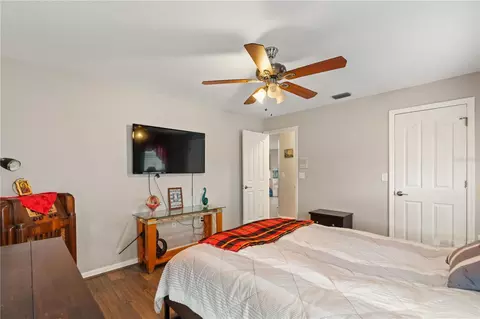 Bedroom - 7466 Apache Trl, Spring Hill, FL 34606 photo 4 of 4