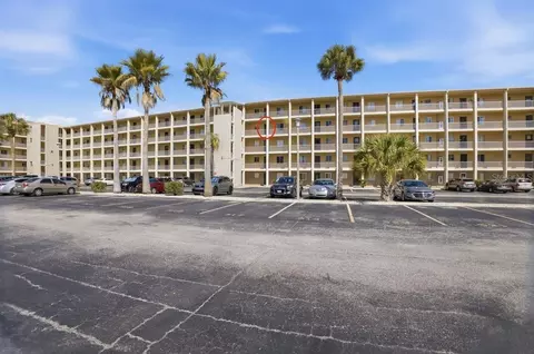 3710 Lake Bayshore Dr #K416, Bradenton, FL 34205