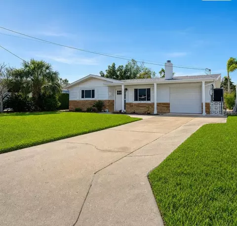 13525 Maria Dr, Hudson, FL 34667