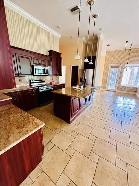 Kitchen - 14353 Bronte Ct, Hudson, FL 34667 photo 4 of 4