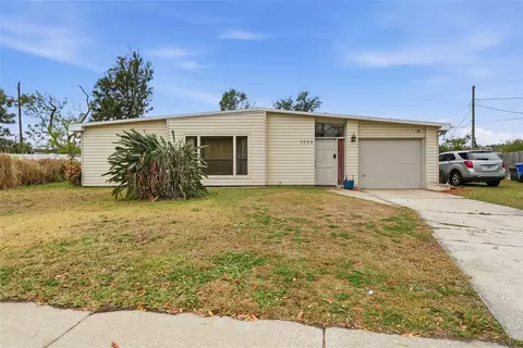 1709 Carnegie Cir, Tampa, FL 33619