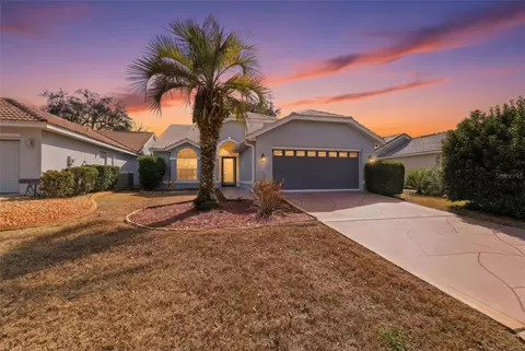 9376 French Quarters Cir, Weeki Wachee, FL 34613