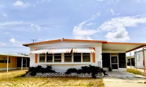 6624 Durian Trl, New Port Richey, FL 34653