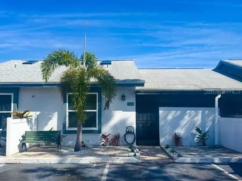 5415 Parkside Villas Dr, Saint Petersburg, FL 33709