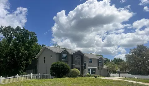 10655 Lakeview Dr, New Port Richey, FL 34654