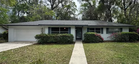 5301 NW 25th Pl, Gainesville, FL 32606