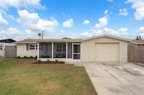 3748 Redwood Dr, Holiday, FL 34691