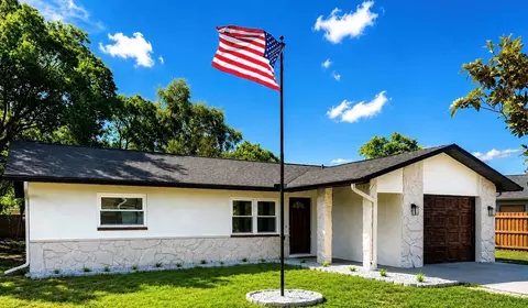 12914 Buckhorn Dr, Hudson, FL 34669
