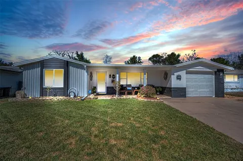 7233 Seashore Dr, Port Richey, FL 34668