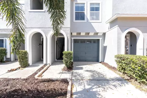 545 Vincinda Crest Way, Tampa, FL 33619
