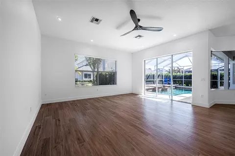 Living - 1543 Parilla Cir, New Port Richey, FL 34655 photo 10 of 12