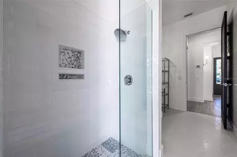 Bath - 1543 Parilla Cir, New Port Richey, FL 34655 photo 9 of 9