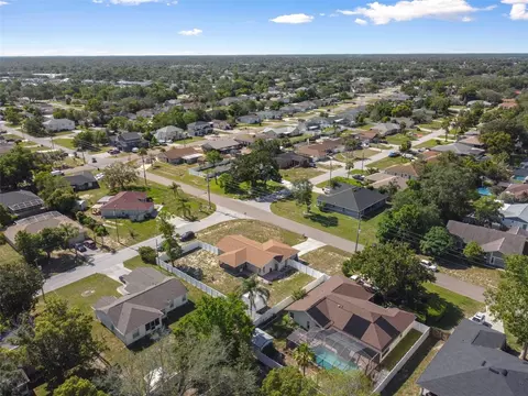 View/Area - 2353 Bishop Rd, Spring Hill, FL 34608 photo 8 of 9