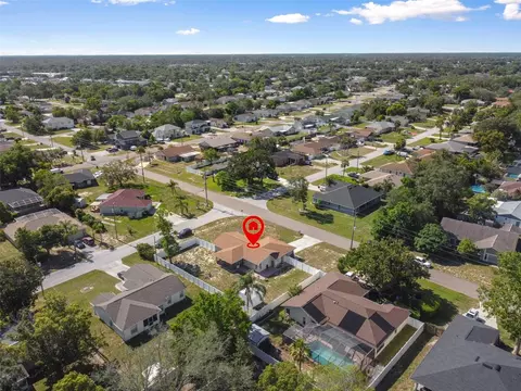 View/Area - 2353 Bishop Rd, Spring Hill, FL 34608 photo 3 of 9
