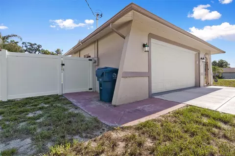 Exterior - 2353 Bishop Rd, Spring Hill, FL 34608 photo 9 of 12