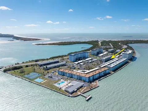 8 Glencoe Pl #105, Dunedin, FL 34698