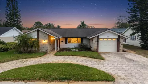 12302 Quail Run Row, Hudson, FL 34667