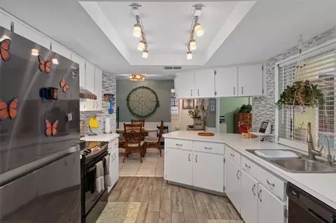 Kitchen - 6101 County Line Rd, Spring Hill, FL 34606 photo 1 of 3