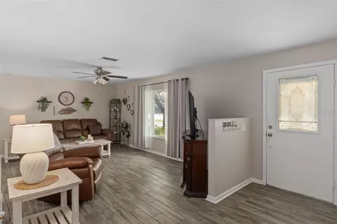 Entry Way - 6101 County Line Rd, Spring Hill, FL 34606 photo 2 of 4