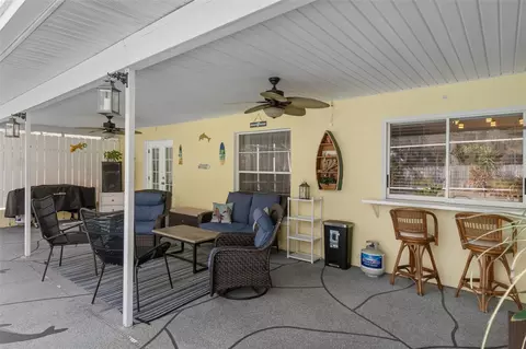 Exterior - 6101 County Line Rd, Spring Hill, FL 34606 photo 5 of 12