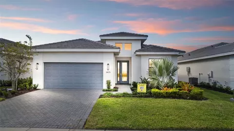 18075 Cresswind Ter, Lakewood Ranch, FL 34211