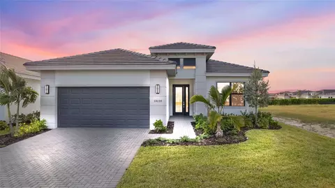 18139 Cresswind Ter, Lakewood Ranch, FL 34211